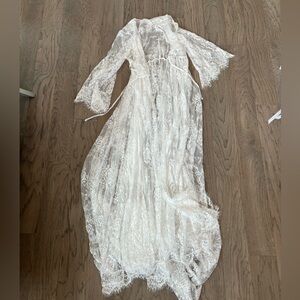 Belladonna Long Maxi Bridal Lace Robe Train